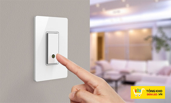 Cách vệ sinh đèn chùm pha lê Cách vệ sinh đèn chùm pha lê tại nhà