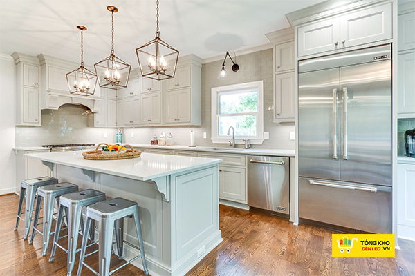 sử dụng đèn trang trí phòng ăn